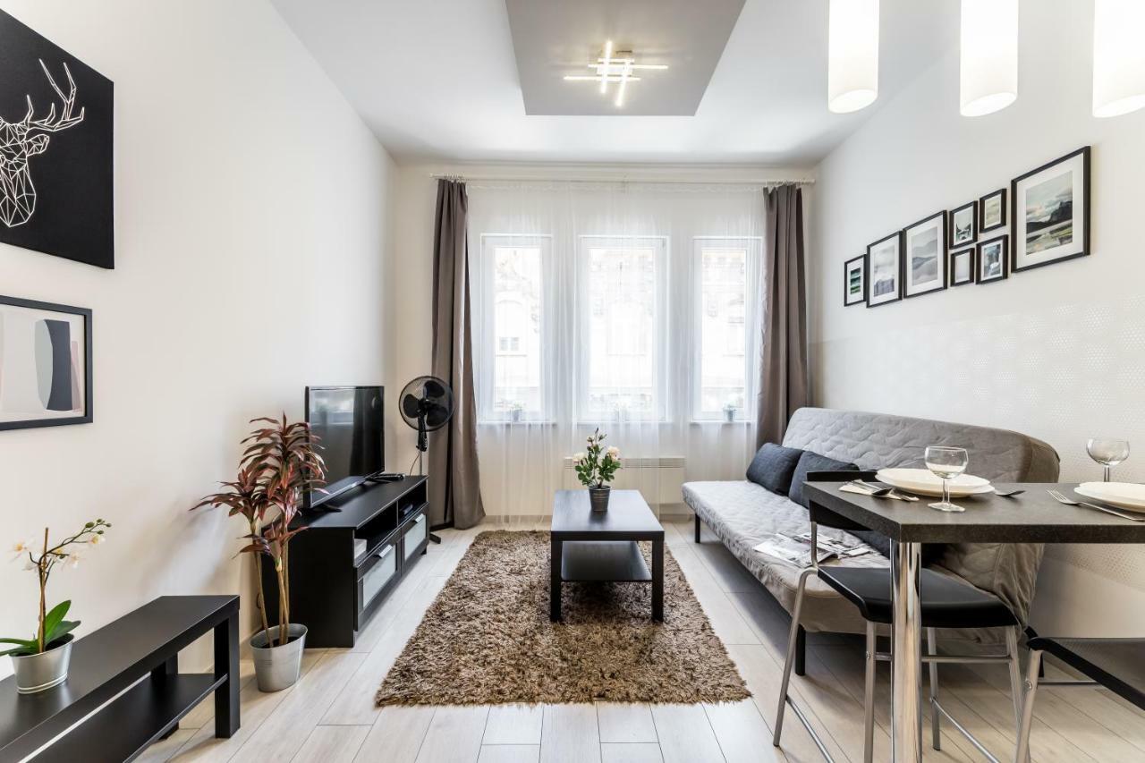 Fleur Creme Apartment Будапеща Екстериор снимка