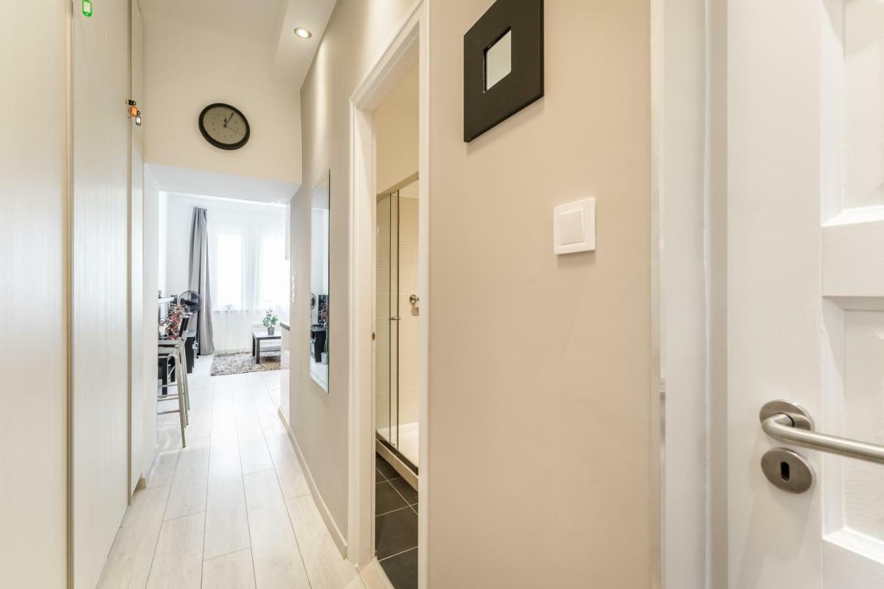 Fleur Creme Apartment Будапеща Екстериор снимка
