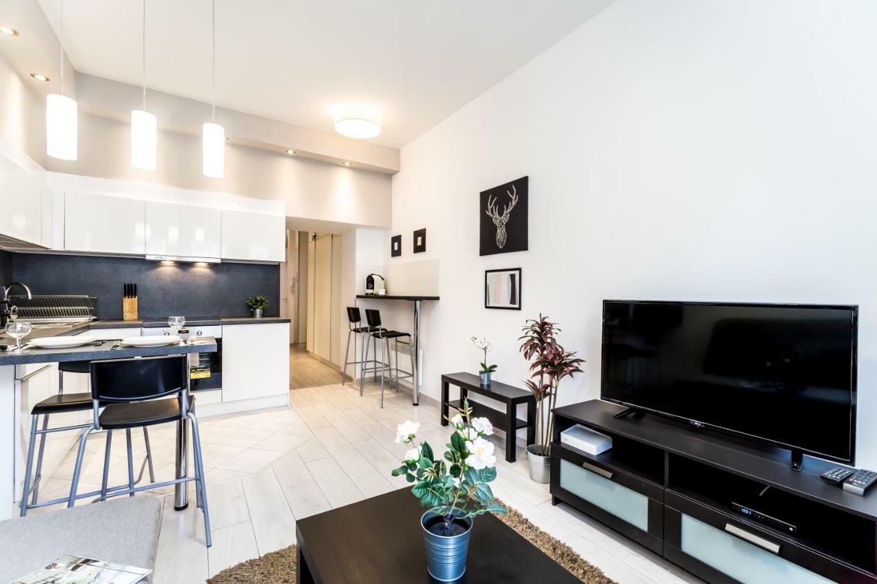 Fleur Creme Apartment Будапеща Екстериор снимка
