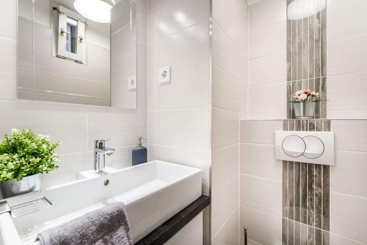 Fleur Creme Apartment Будапеща Екстериор снимка